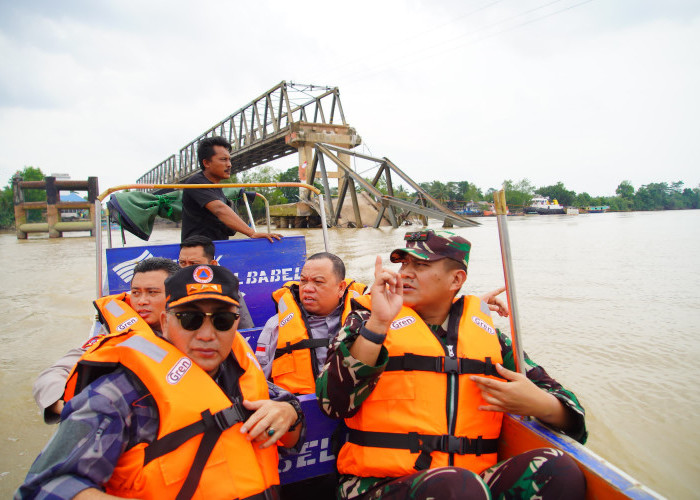 Pj Bupati : Perusahaan Harus Bertanggung Jawab Perbaiki Jembatan P.6 Lalan Ambruk, Ini Penjelasannya..