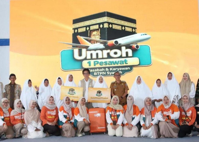 Konsisten Jalankan BDKS, 8 Nasabah BTPN Syariah Lahat Diganjar Umrah Gratis