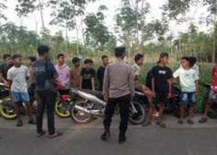 Patroli Edukatif Polsek Lembak Cegah Balap Liar