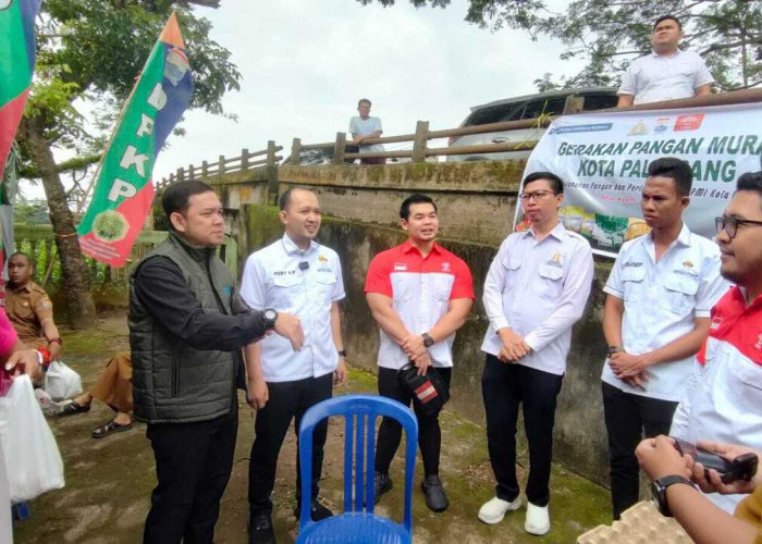 Jelang Lebaran, HIPMI Palembang Bantu Warga Dapatkan Kebutuhan Pokok Murah