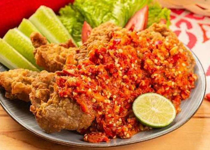 Ayam Geprek, Kuliner Pedas yang Semakin Digemari Masyarakat