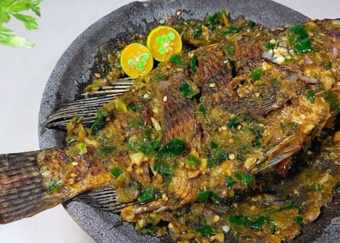 Ikan Bakar Sambal Ijo: Sensasi Pedas Segar yang Menggugah Selera