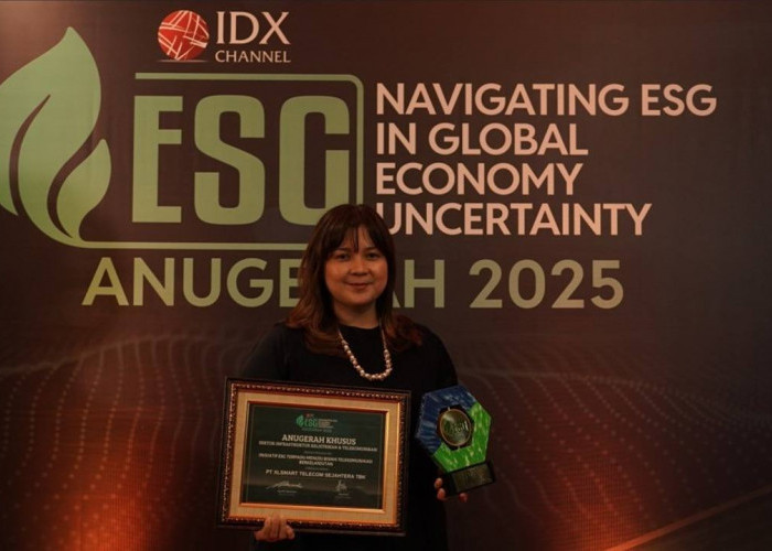 XLSMART Kembali Raih Tiga Penghargaan Bidang ESG, Layanan Pelanggan, dan Teknologi