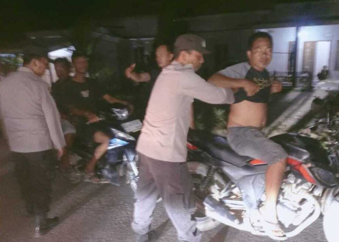 Ciptakan Kamtibmas Kondusif, Polsek Rambang Gelar Patroli