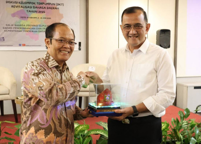 Sekda Sumsel Edward Candra Buka Diskusi Revitalisasi Bahasa Daerah: Cegah Kepunahan, Jaga Identitas