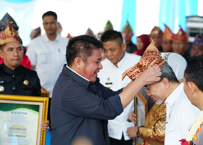 Kunker ke Sumsel, Lima Tokoh Nasional Terima Gelar Adat Komering 