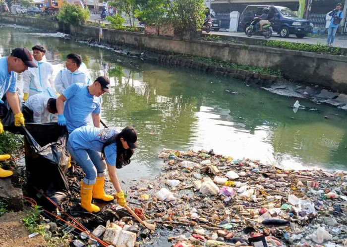 Tiga Ton Sampah Terkumpul : Thamrin Group Gelar Aksi Bersih Sungai Sekip Bendung Wujud Nyata Komitmen Lingkung