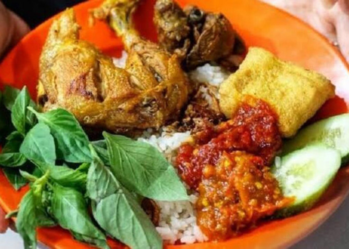 Pecel Ayam Sambal Terasi, Hidangan Sederhana yang Selalu Menggugah Selera