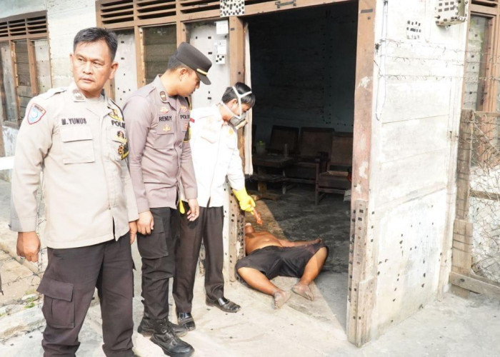 Hidup Sebatang Kara Ditemukan Tewas Mulut Berbusa