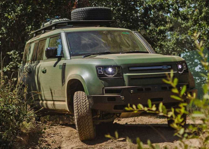 Land Rover Defender Wolf Series II Jadi Calon Raja SUV Militer Baru Pengganti Legenda Landy. 