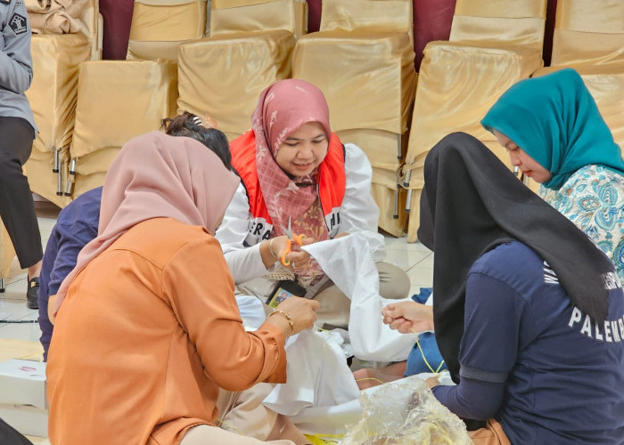 Lestarikan Kain Khas Palembang, Warga Binaan Perempuan LPP Kelas II A Palembang Mengikuti Pelatihan Jumputan