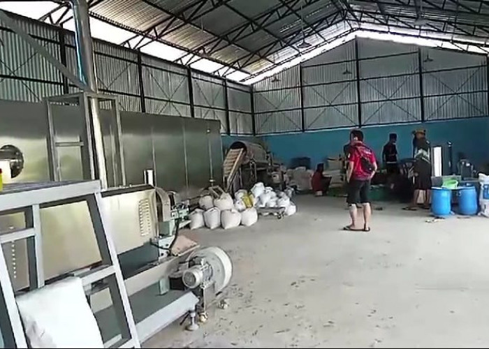 Pemkab Ogan Ilir Sukses Bangun Pabrik Pakan Ikan, Segini Produksinya Sehari