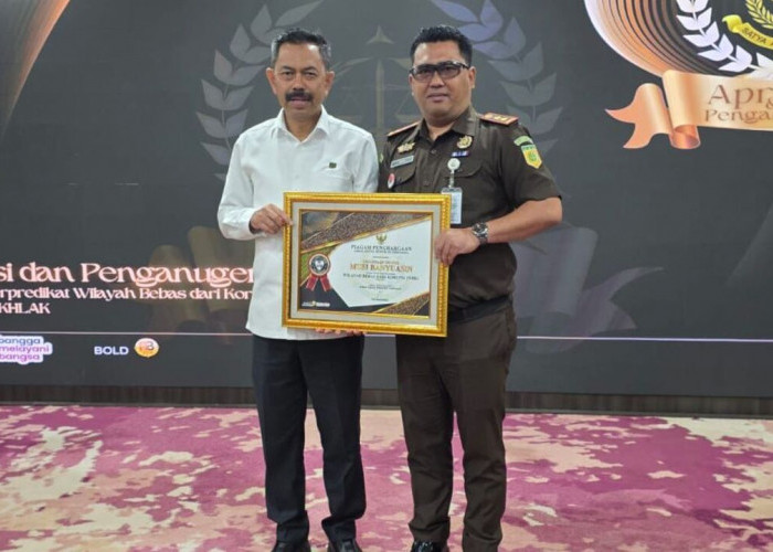 Kejari Muba Raih Predikat Zona Integritas Menuju WBK dan Kompetisi BerAKHLAK Tahun 2025