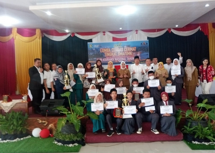Lomba Cerdas Cermat Asuransi Tingkat SMA/SMK Diikuti 7 Sekolah Terbaik di Palembang 