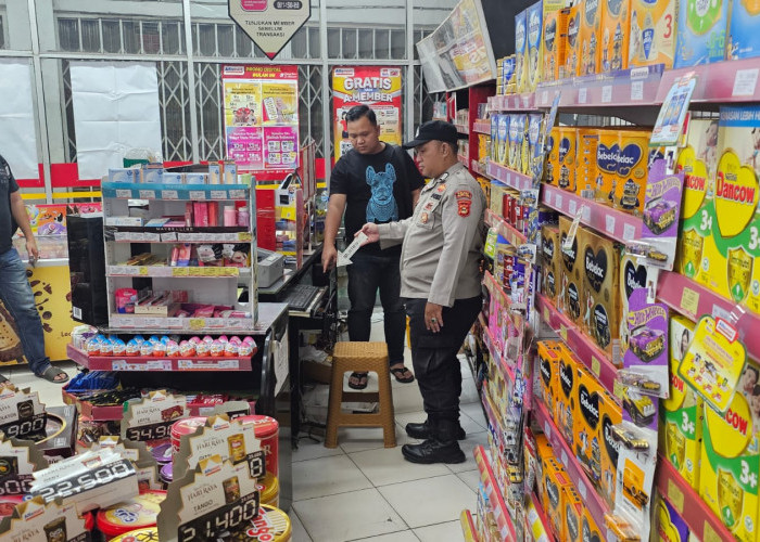 Perampok Bersajam Satroni Alfamart, Gasak Uang dan Tablet 