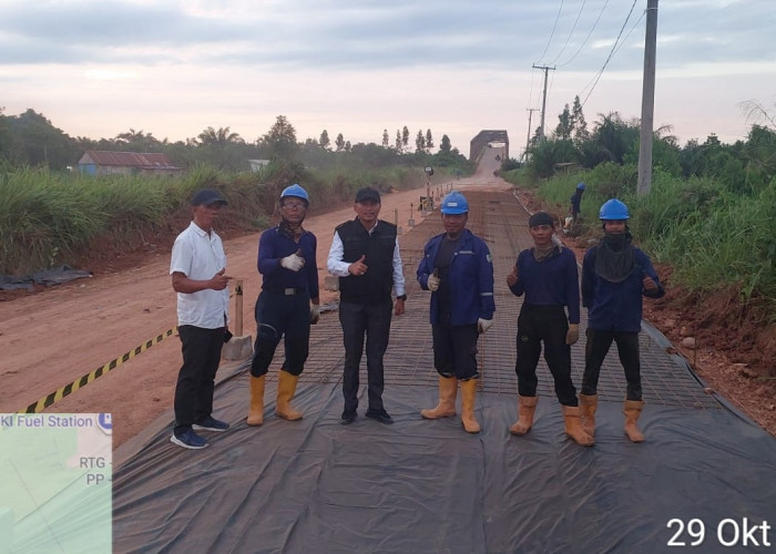 Perbaikan Jalan Pasar Jetty, Komitmen PT OKI Pulp & Paper Mills Dukung Pembangunan Infrastruktur di OKI