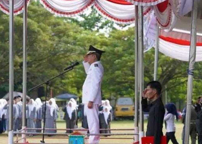 Wabup Ogan Ilir H. Ardani Pimpin Upacara Peringatan Hari Otonomi Daerah ke-XXIX dan Hardiknas 2025
