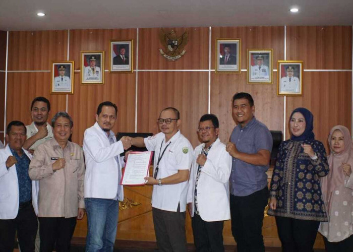 Dokter Hakim Terpilih Aklamasi Sebagai Ketua PMI OKI Baru, Ini Proker Terdekatnya!