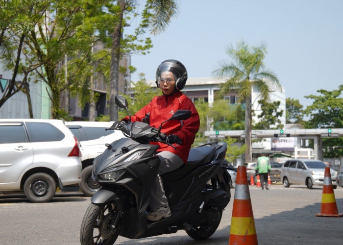 Cuaca Panas Melanda, Astra Motor Sumsel Bagikan Tips Aman Berkendara