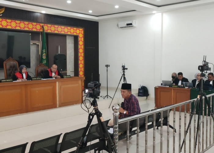 Dugaan Korupsi Disdikbud Muara Enim, Saksi Karmidi Sebut Pengadaan Smart Board Didampingi Kejari
