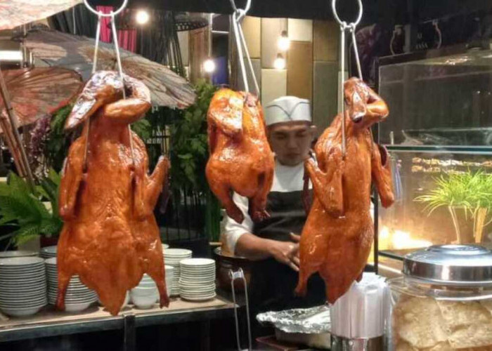 Teh Turki Hingga Raham Menu Nusantara dan Mancanegara Penuhi Iftar di The Arista Hotel Palembang