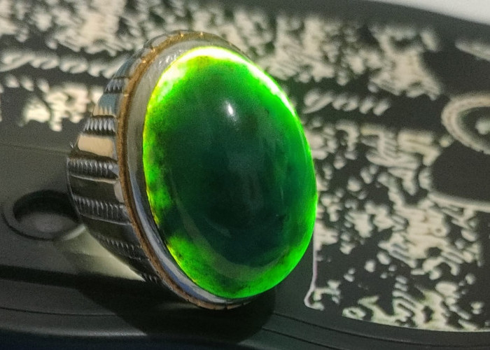 Batu Akik Bacan ! Tetap Menjadi Primadona Bagi Pecinta Batu Akik, Ini Ulasannya...