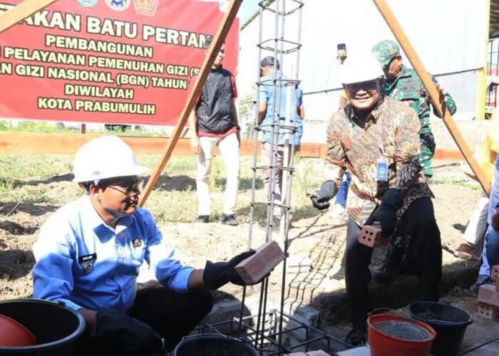 H Arlan Resmikan Peletakan Batu Pertama Pembangunan SPPG Prabumulih