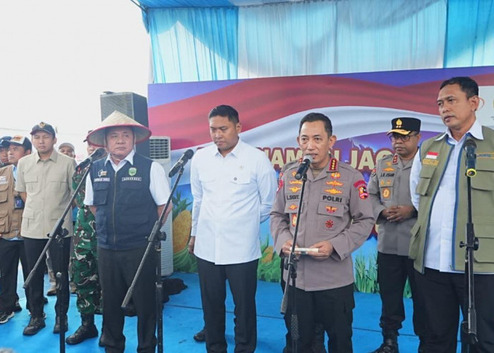 Dari Ogan Ilir, Kapolri Tanam Jagung dan Resmikan 57 Jembatan Merah Putih