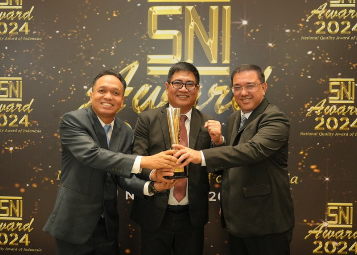 Pusri Raih Penghargaan Tertinggi Platinum di Ajang  SNI Award 2024