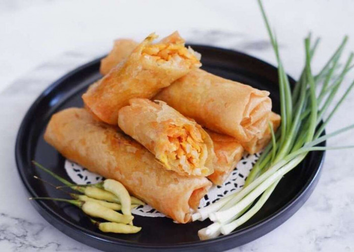 Lumpia, Kuliner Legendaris Khas Semarang yang Mendunia