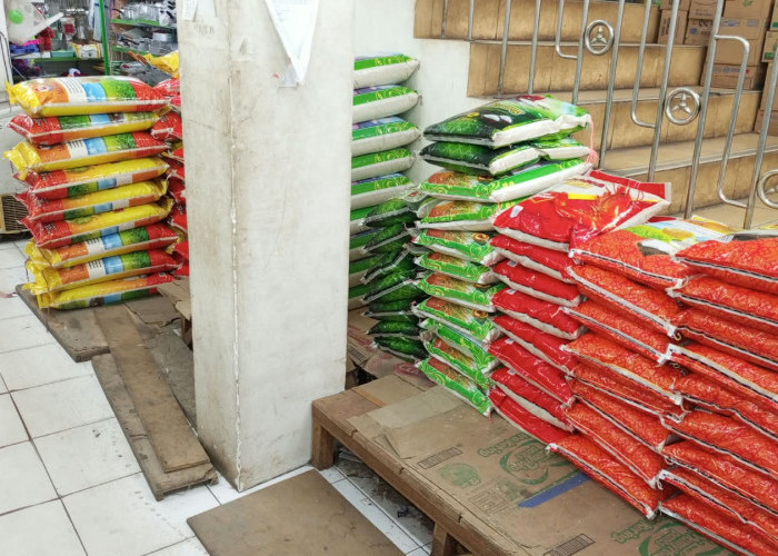 Stok Beras Aman, Kemasan 5 Kg Laku Keras