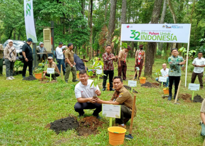 Tanam 15,000 Bibit Pohon, LG Dukung Lingkungan Berkelanjutan di Sumatera Selatan