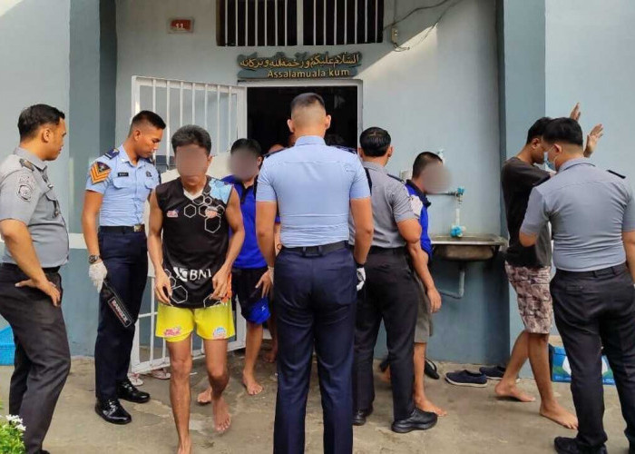 Lapas Sekayu Gelar Razia Mendadak di Blok Hunian Warga Binaan