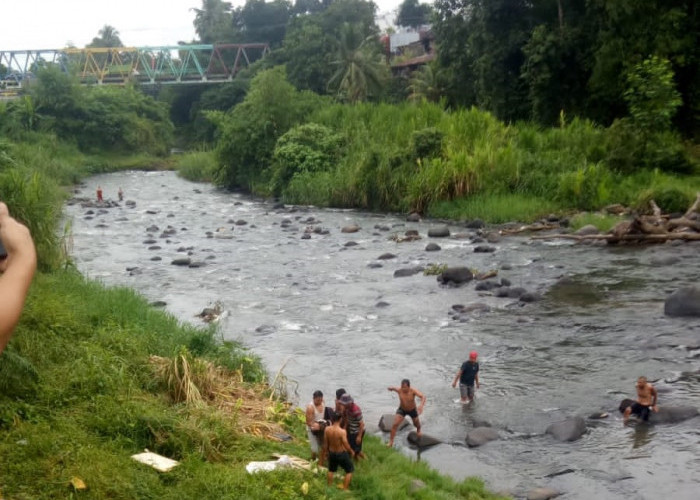 Terseret Arus Sungai Kelingi, Bocah SD  Ditemukan Dalam Kondisi Begini