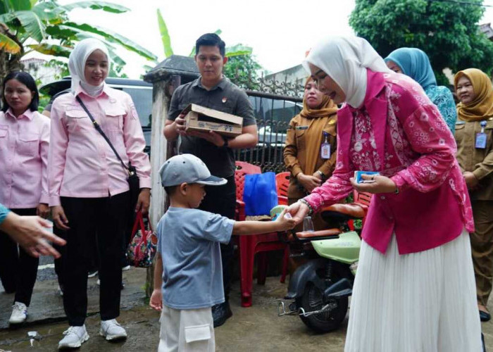 Ketua TP PKK Sumsel Feby Deru Ajak Ibu Rutin Bawa Balita ke Posyandu Demi Kesehatan dan Tumbuh Kembang Optimal
