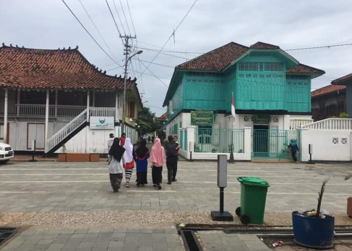 Menjejak Keagungan Budaya: Mengenal Kampung Al Munawar, Destinasi Wisata Religi Palembang