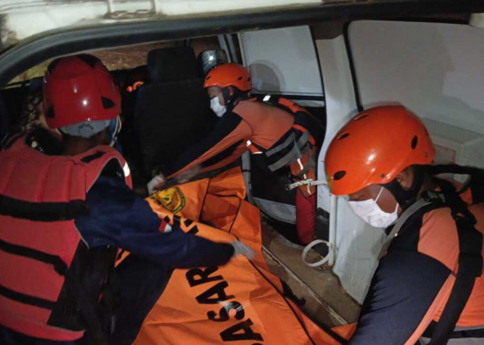 Korban Tenggelam Diduga Dikeroyok Ditemukan
