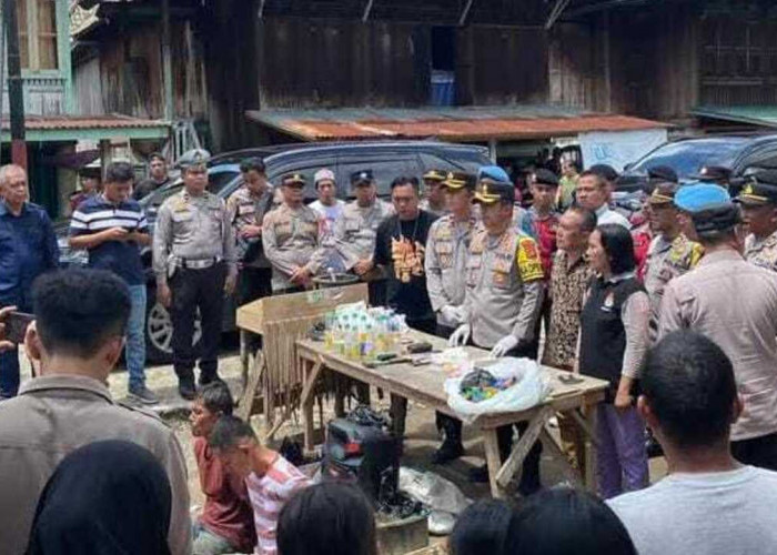 Desa Sekonjing Kembali Digerebek Polisi, Dua Warga Diduga Pemian Narkoba Diamankan