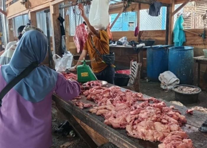 Jelang Ramadan, Daging Sapi Laris Manis