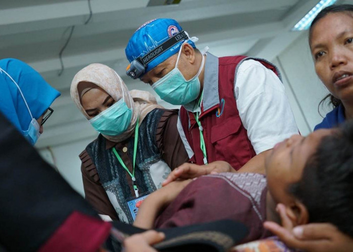 Hut - 66, Pusri Gelar Khitannan Massal Palembang