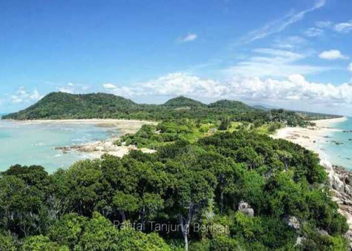 Pantai Tanjung Berikat ‘Surga’ di Ujung Pulau Bangka