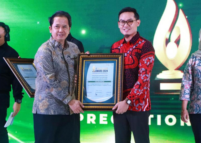 Dukung Pencapaian SDGS, Pusri Berhasil Meraih Penghargaan Platinum pada TJSL dan CSR Award 2024