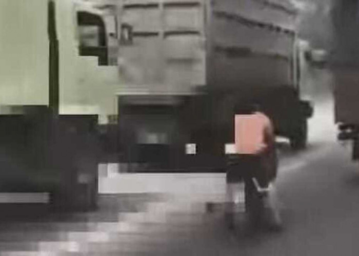Pelajar SMA Tewas Usai Motor Tabrak Dump Truk di Jalan Lingkar Selatan Pemulutan