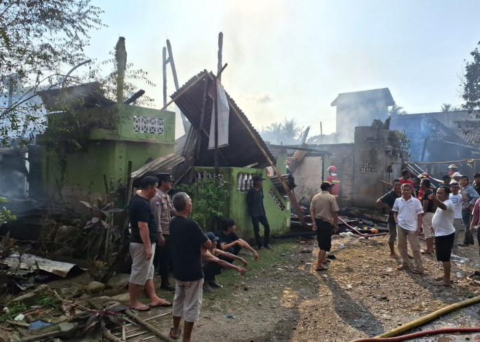 Empat Rumah Ludes Terbakar, Kerugian Capai Rp856 Juta