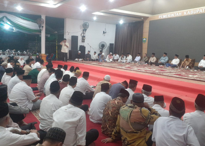 Malam Takziah Ketujuh, Teddy Ucapkan Permohonan Maaf Atas Nama Keluarga