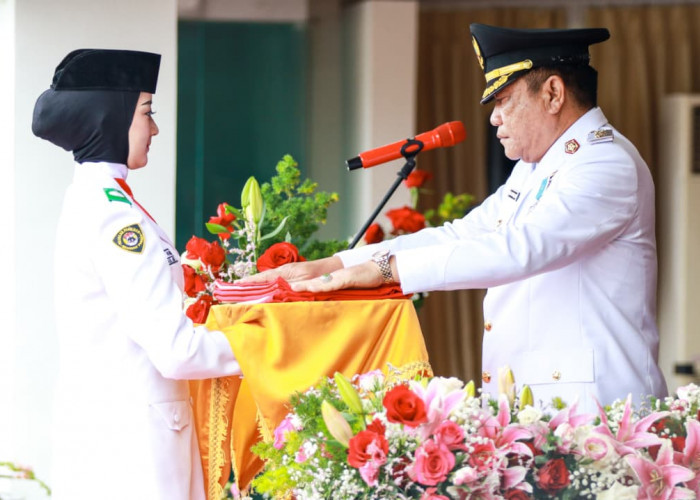 Ayu Wandira, Siswi SMA Negeri 2 Sungai Lilin, Sukses Jadi Pembawa Baki Pusaka