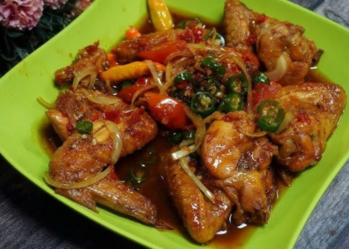 Ayam Saus Tiram Pedas Manis Jadi Primadona Baru di Meja Makan Keluarga Indonesia