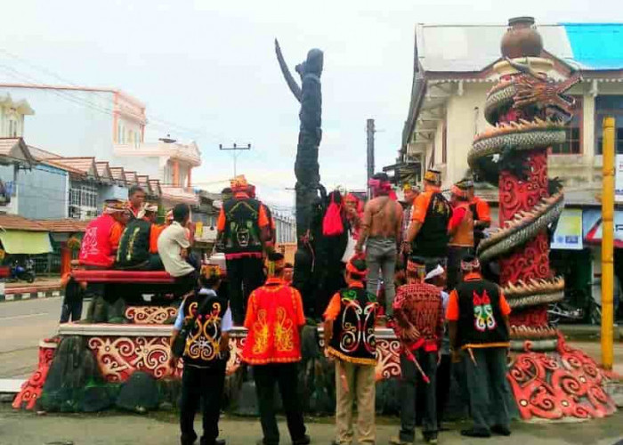 Pemekaran Wilayah Provinsi Kalimantan Barat, Tugu Tolak Bala Simbol Perdamaian dan Harmoni Etnis di Ketapang