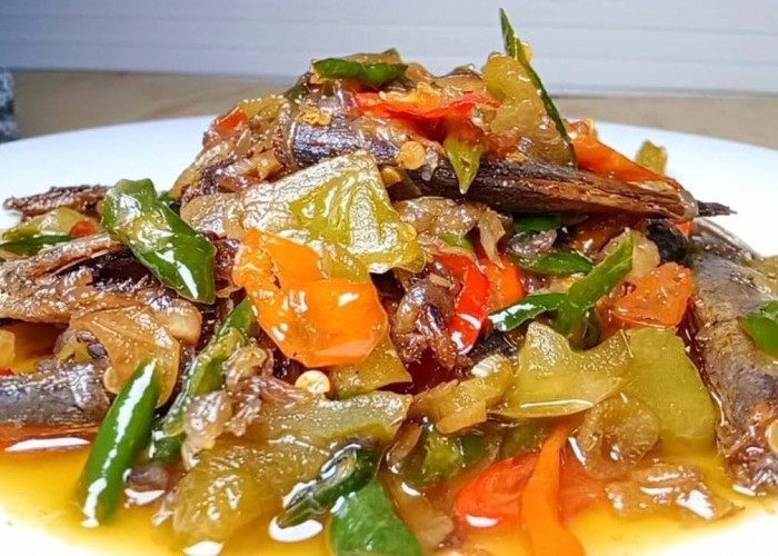 Lezat Dan Menggugah Selera, Tumis Ikan Asin Kembali Naik Daun Di Tengah Tren Masak Rumahan 
