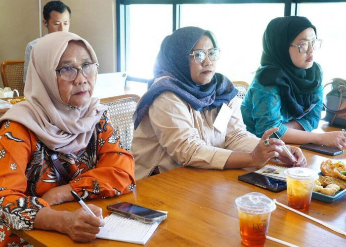 Pertamina Patra Niaga Regional Sumbagsel Wujudkan Kemandirian Ekonomi 20 Ibu Rumah Tangga Melalui Program Srik